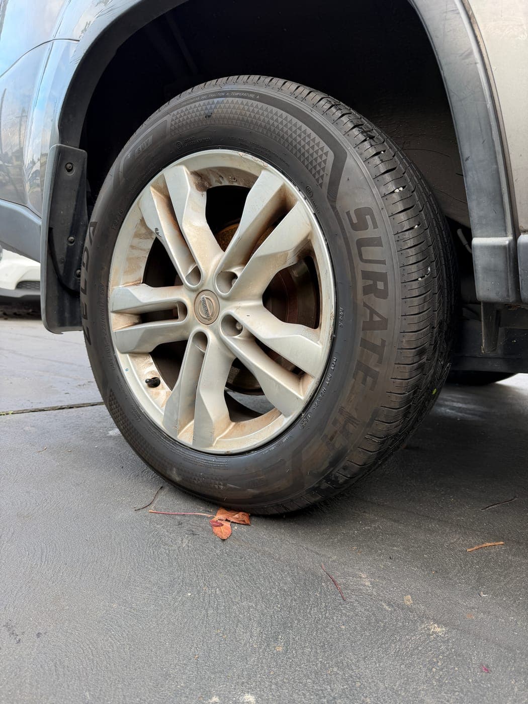 Tyre repaired on a Nissan X-Trail in Fairfield West by Top Tier Mobile Tyres