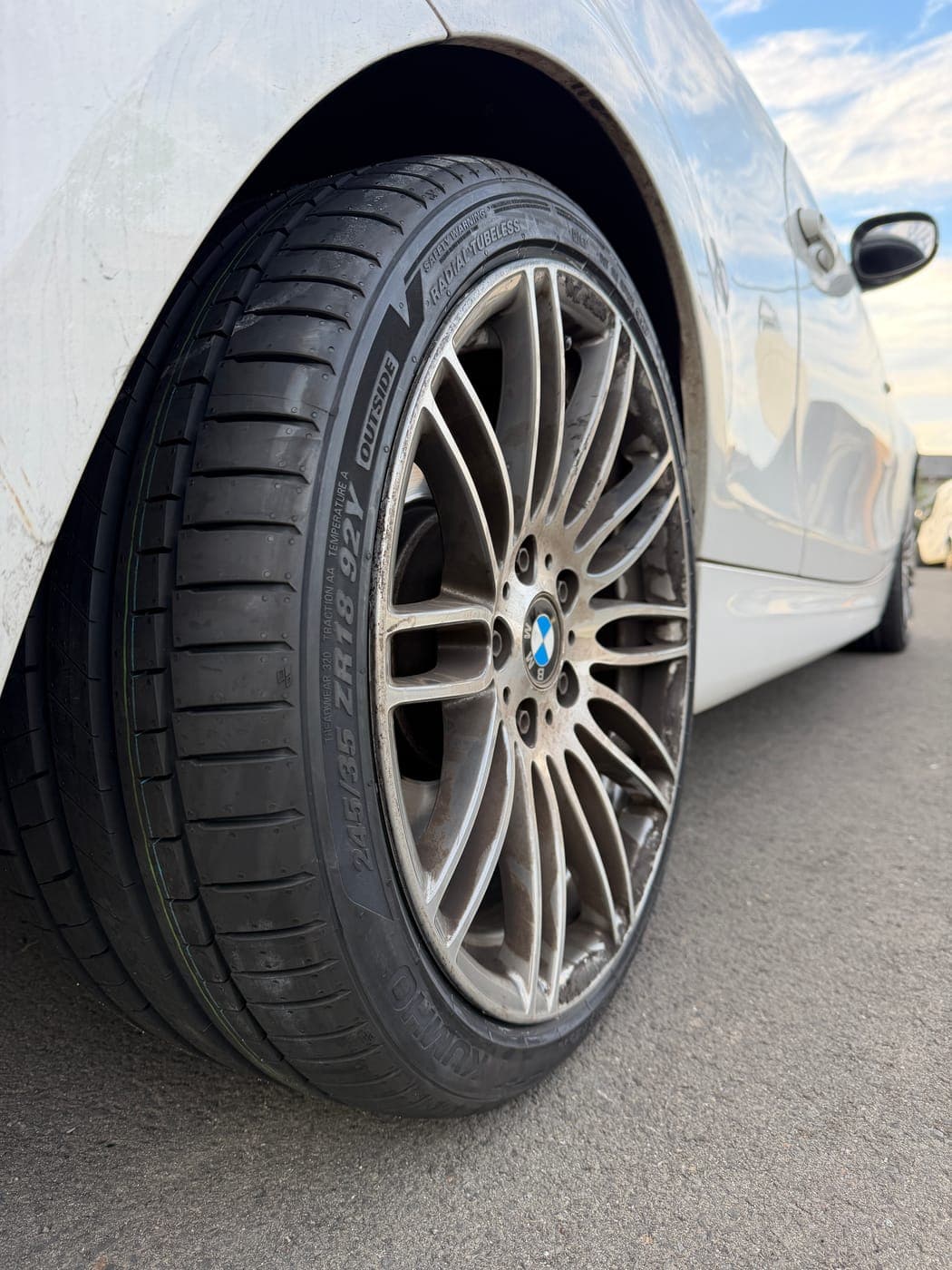New tyre fitted to a BMW in Glenmore Park by Top Tier Mobile Tyres