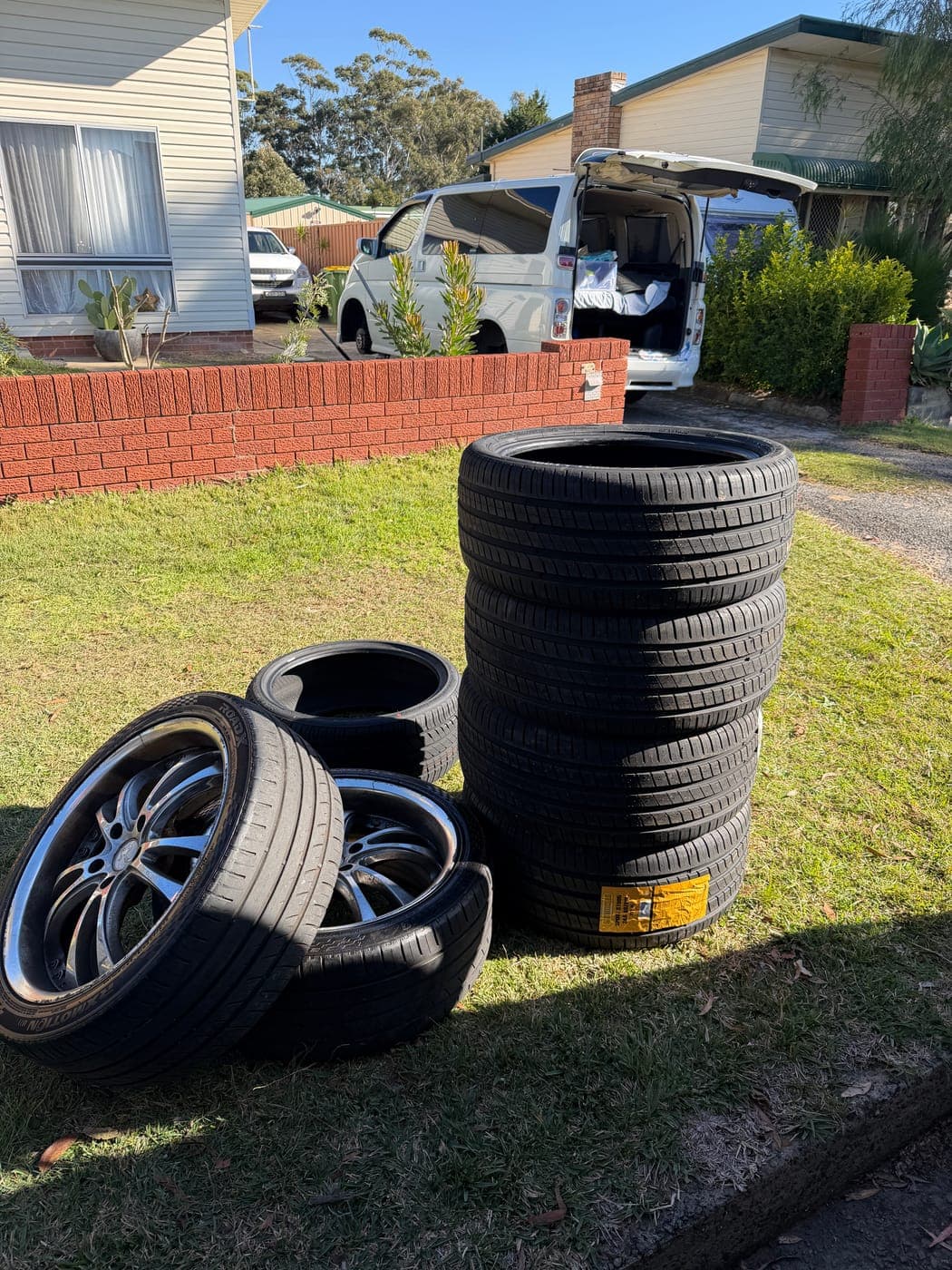 Brand-new set of four tyres delivered for a Nissan Elgrand in Heathcote