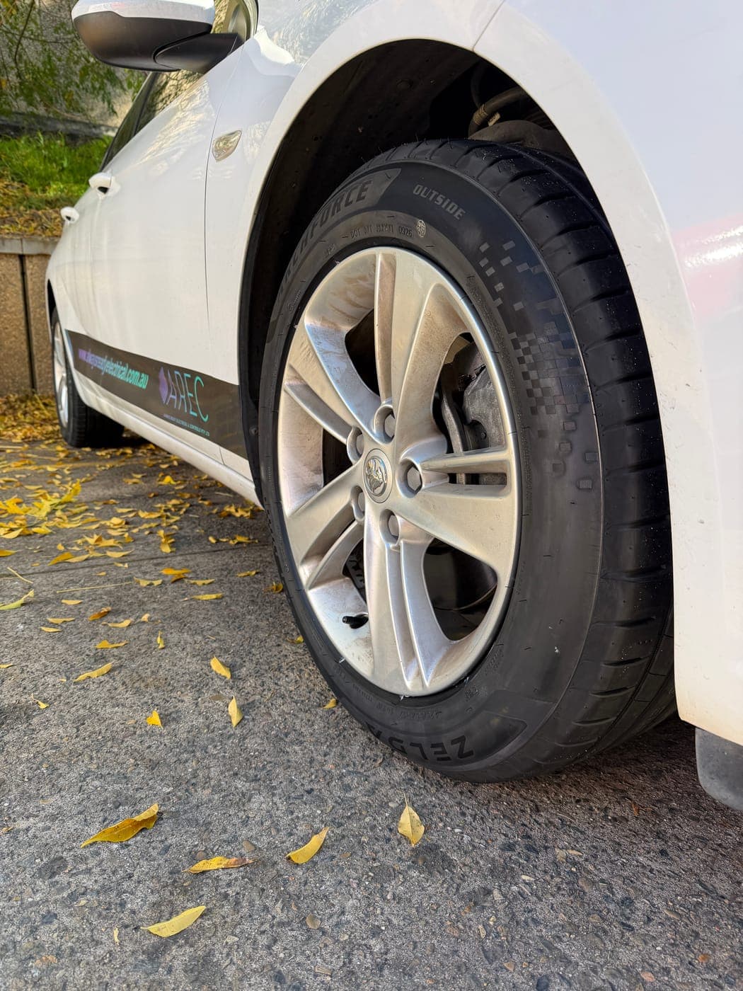 New tyres fitted to a Holden Commodore in Kings Park by Top Tier Mobile Tyres