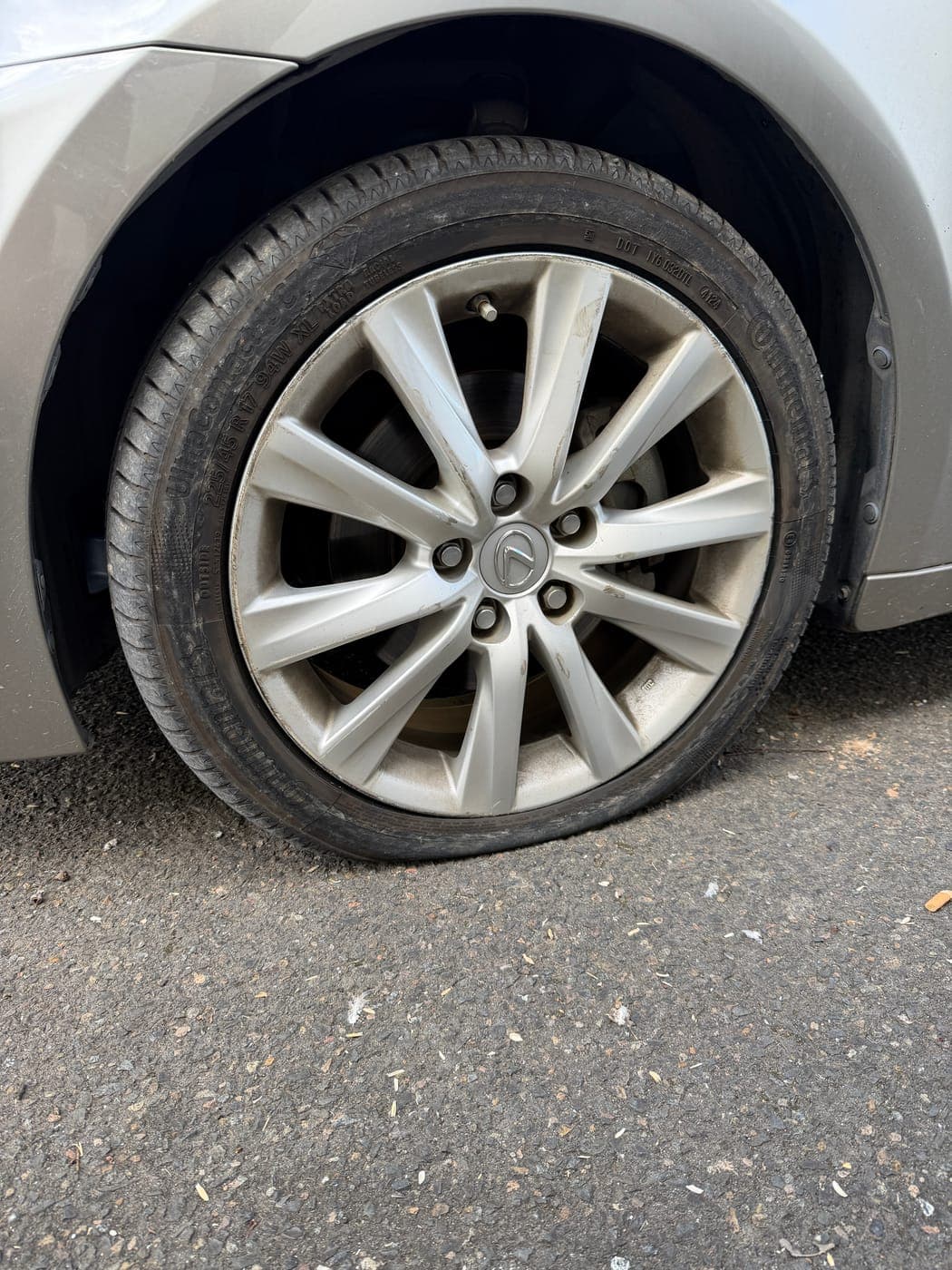 Lexus tyre destroyed by driving on low pressure before replacement in St Helens Park