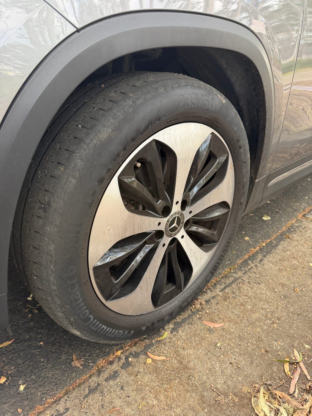 Worn Mercedes tyre before replacement in Stanhope Gardens